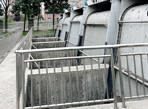 How Do Grille Bar Screens Improve Water Quality?
