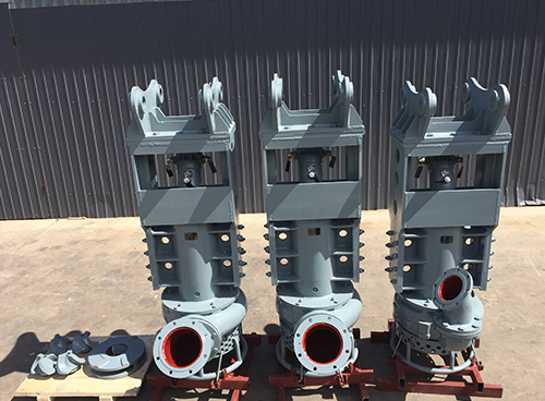 The difference between excavator driven sand dredging pump and ordinary sand pump