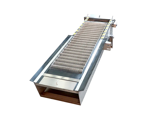 What are the components of a mechanical screen?