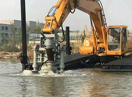 How does a hydraulic driven submersible slurry pump work?