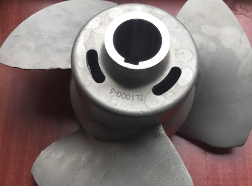 What is the difference between radial flow impeller and axial flow impeller？