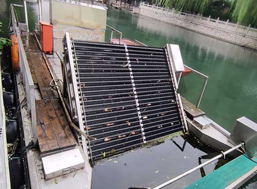 What is a bar screen in stormwater treatment？