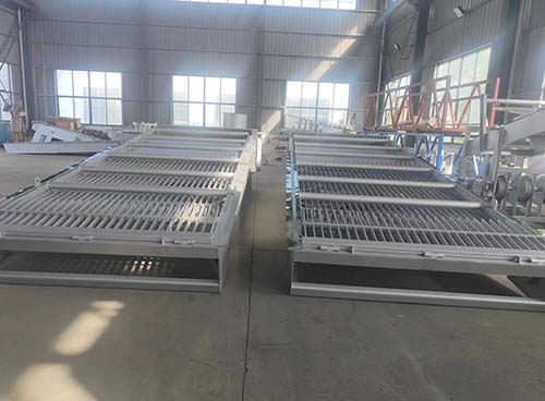 What size is the fine grille bar screen？
